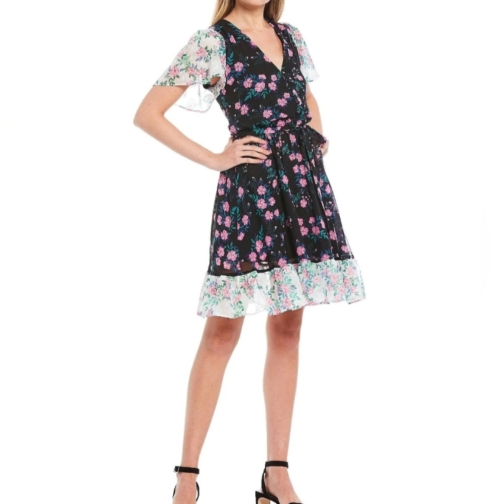 Betsey Johnson Black and Pink Flutter Sleeve Sundress SIZE 10 Belt‎